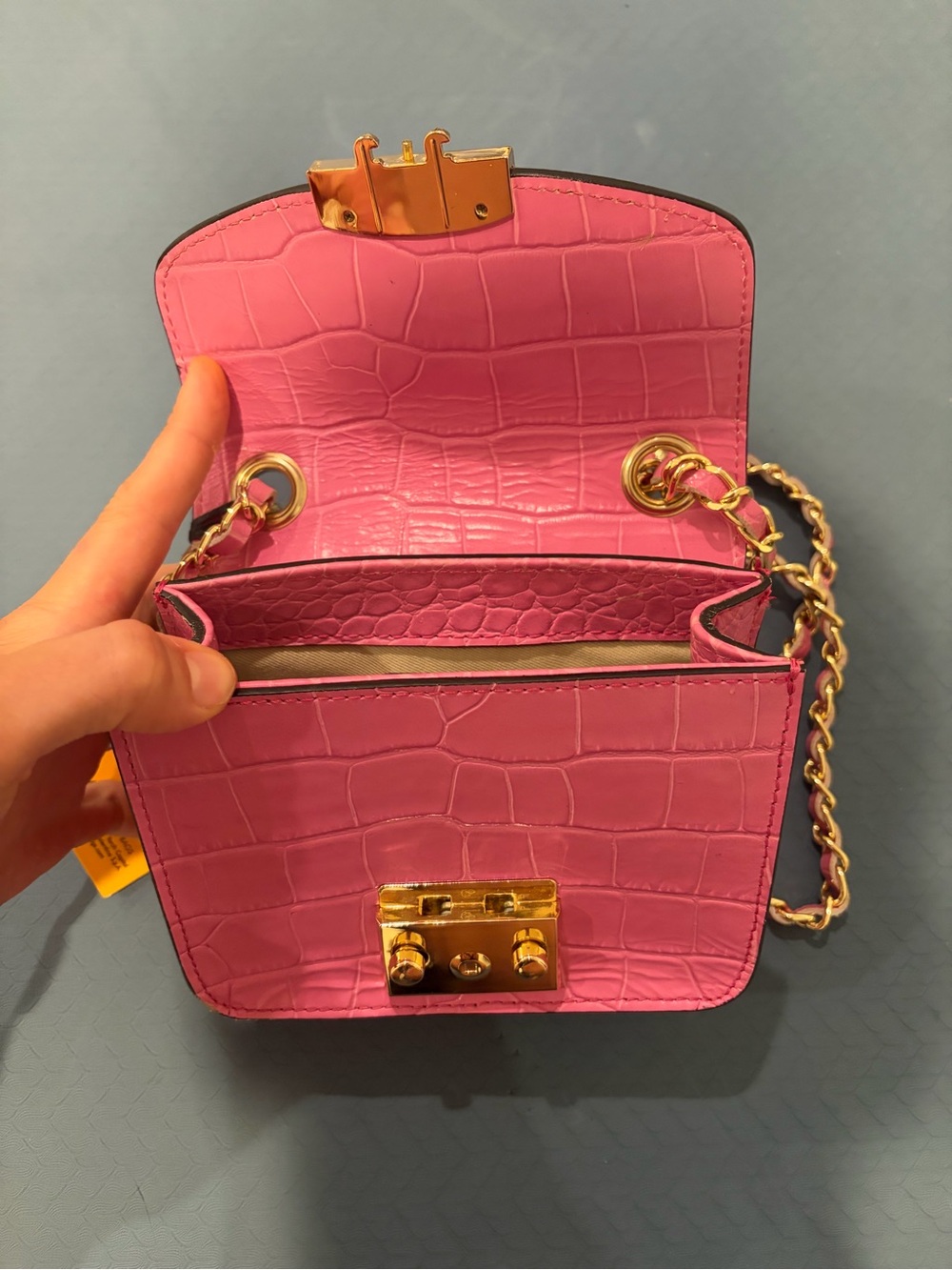 Authentic Valentino Pink Croc-Embossed Mini Chain Crossbody - Picture 2 of 6